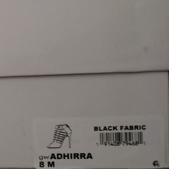 Almost new! Worn only once Guess Sandals - Picture 6 of 8